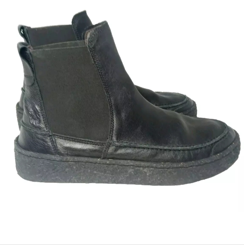 Fly London Roop Men's Black Leather Slip On Chelsea Boots EU 43 | US 9.5 / 10